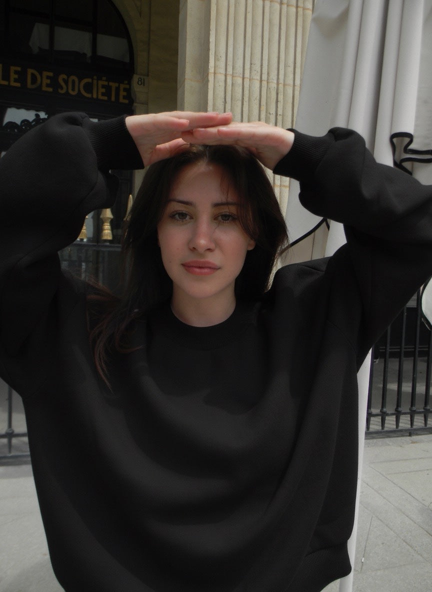 Sweatshirt hover