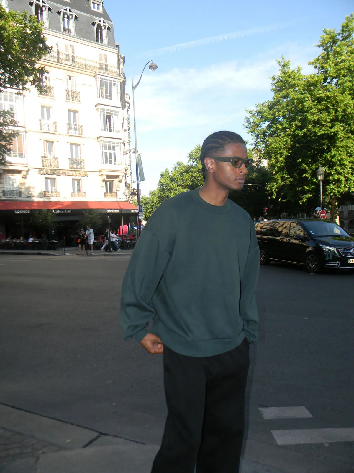 Sweatshirt hover
